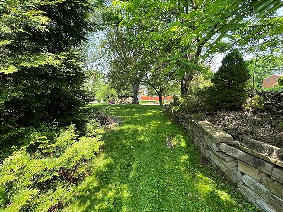 5th image of 101 Northumberland Dr
