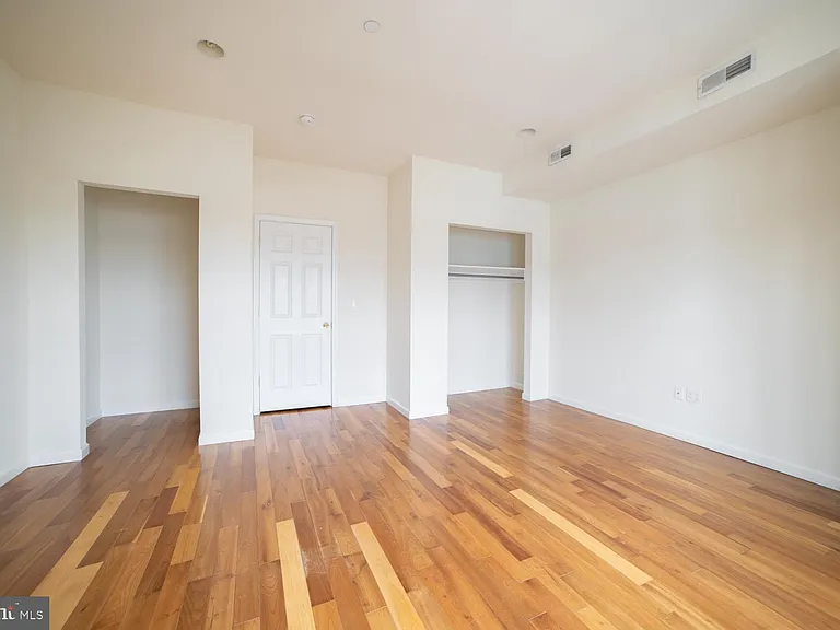 1830 N 16th St #2 — Photo 11