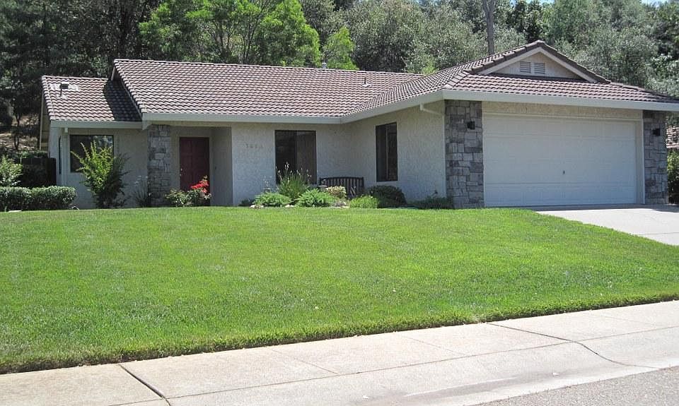 1st image of 3653 Canterbury Dr