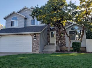 1712 E 2800 N, Layton, UT 84040