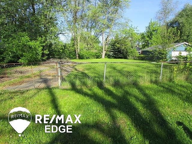 1st image of 3059 Maywood Dr