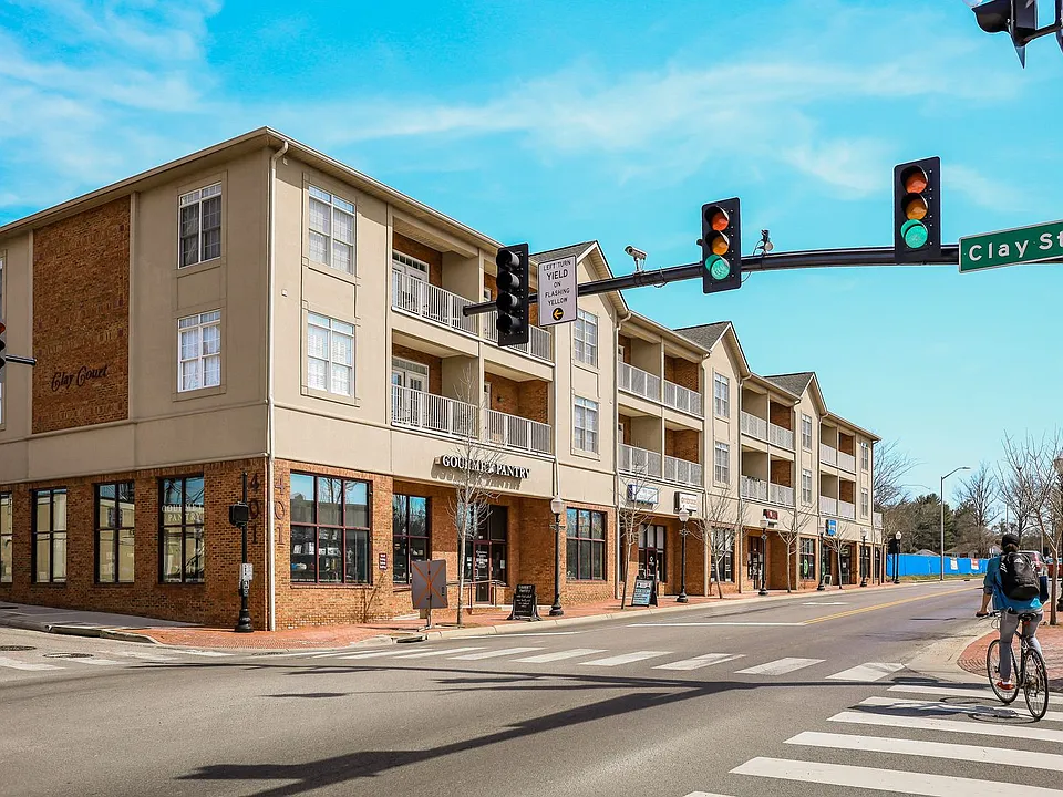 401 S Main St #203