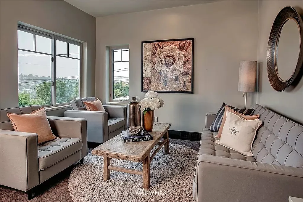 Building Photo - 2548 13th Ave W