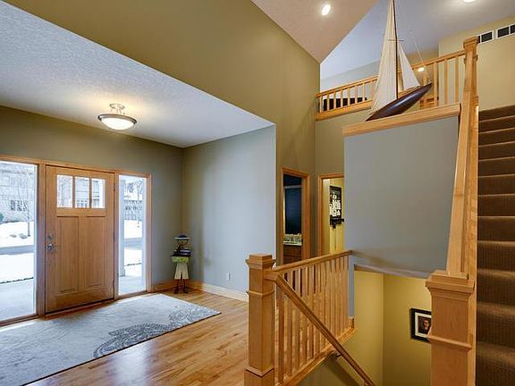 3rd image of 2680 N Saunders Lake Dr