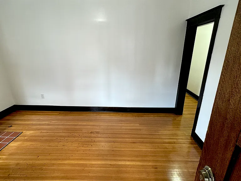 259 Gross St — Photo 3