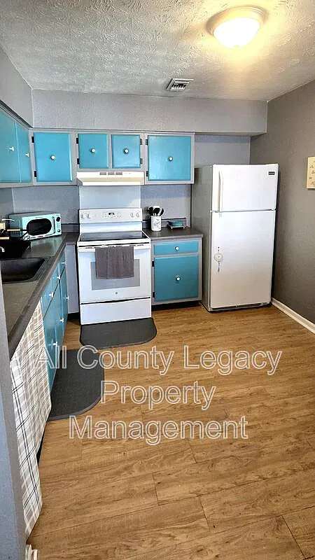 2 bed, 2.0 bath, 1172 sqft, $1,190 — Photo 3