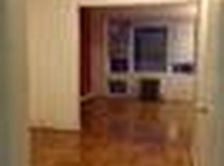 2052 35th St #2, Astoria, NY 11105