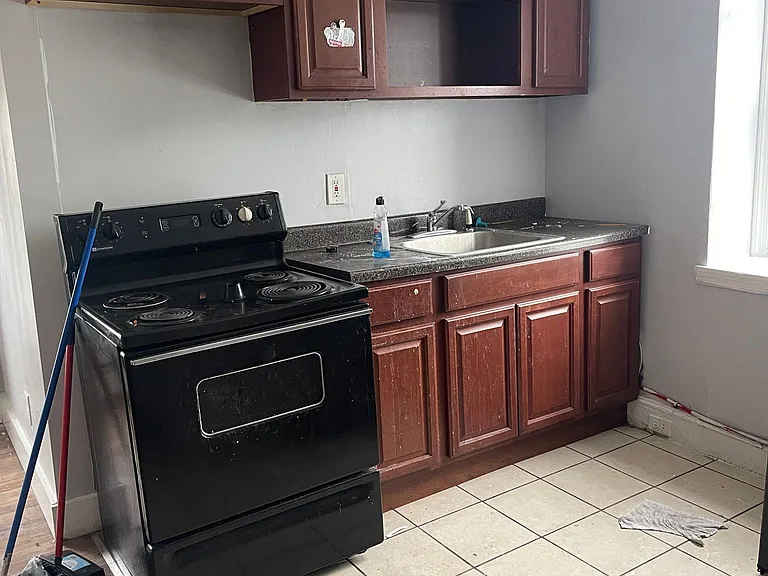 1204 W Rockland St #4 — Photo 11