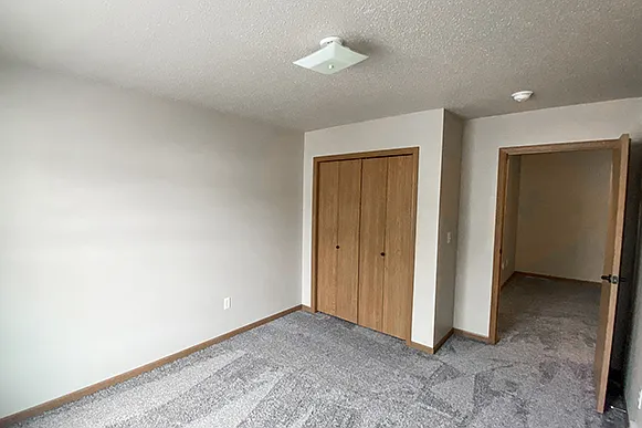 Osgood Townhomes 4250 & 4270 — Photo 18