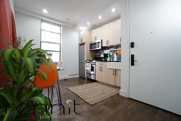 Rented by Rennit Inc. | media 12