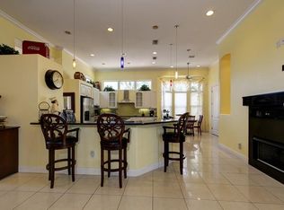 10208 Golden Eagle Dr, Seminole, FL 33778