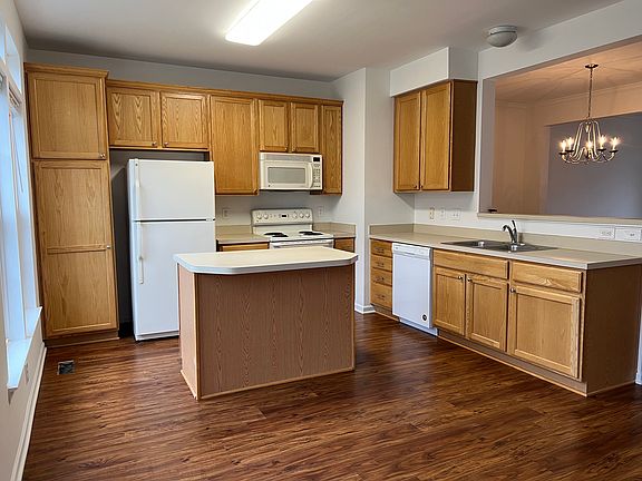 4th image of 2347 Abington Dr #1