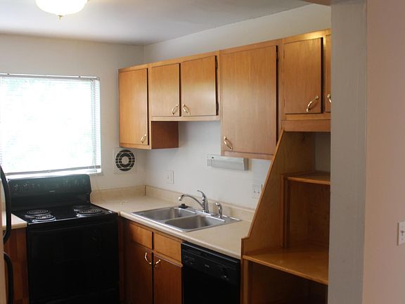 4th image of 1041 Delta Ave #501