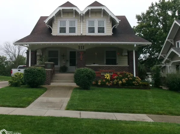 111 W Bluff St, Carroll, IA 51401