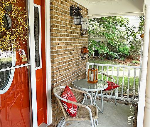 3rd image of 4621 Pine Hollow Dr