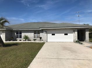 1662 Bradenton Dr, Indian Lake Estates, FL 33855