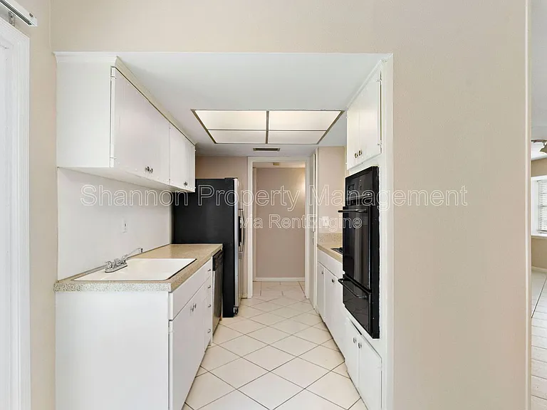 5522 Ariel St — Photo 9