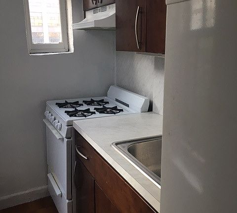 3rd image of 20 Columbia Pl