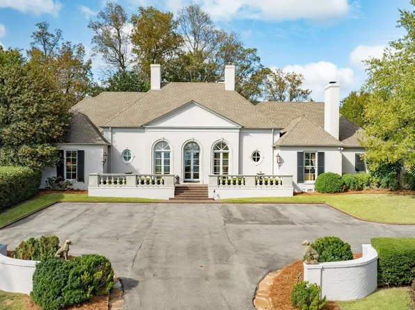 2868 Shook Hill Rd, Mountain Brook, AL 35223