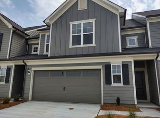 23014 Clarabelle Dr, Charlotte, NC 28273
