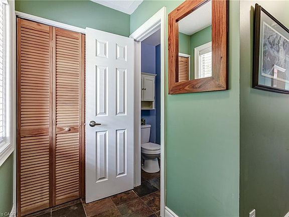 3rd image of 406 Levanna Ln