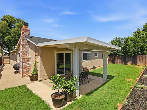 3rd image of 3407 Granby Dr