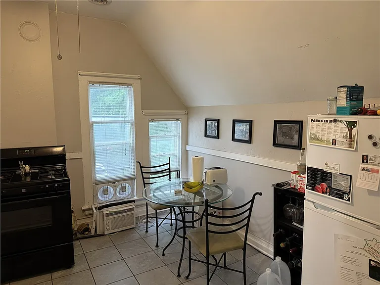 60 Rowley St #2 — Photo 5
