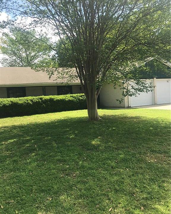 1st image of 1312 Poppy Ln