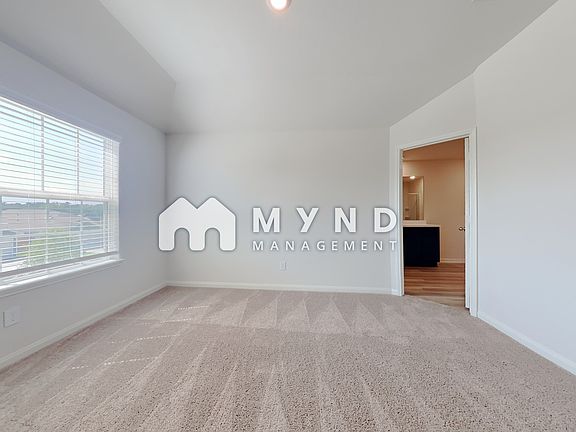 5th image of 21143 Titian Dr