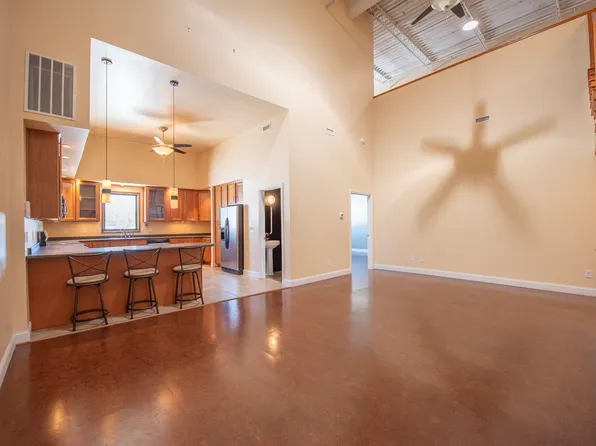 215 S Jefferson Station Place West W #207, West Jefferson, NC 28694