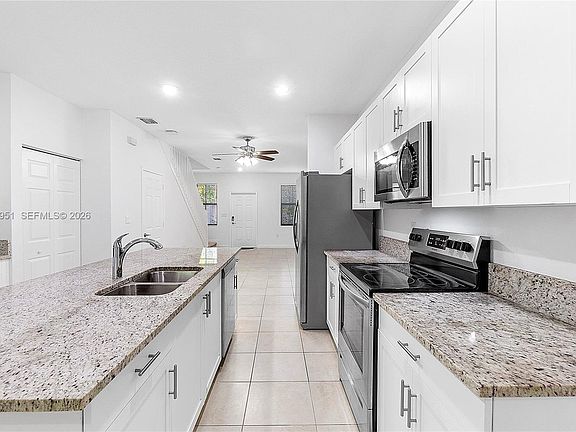 3rd image of 1541 SW 28th St #1541