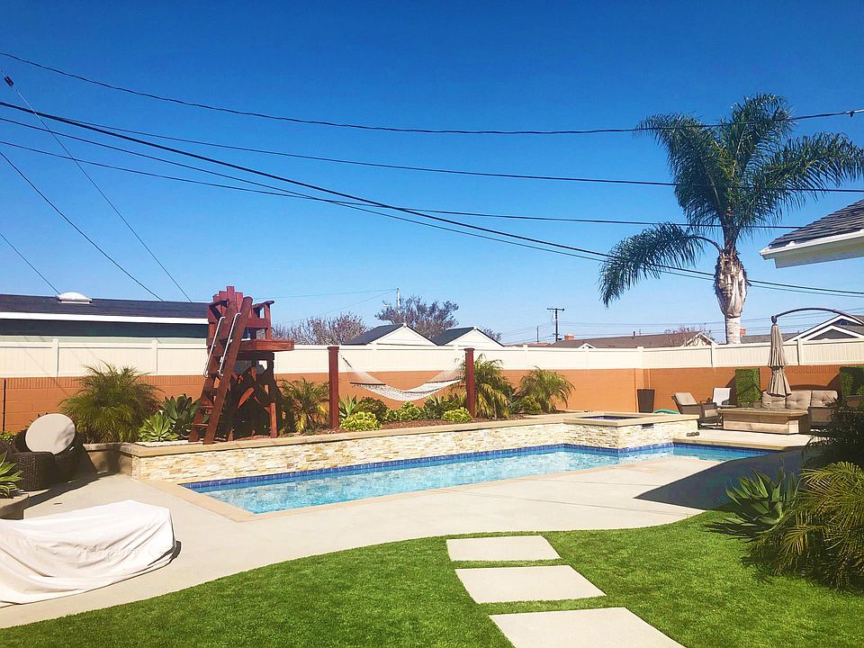1st image of 9203 Pelican Ave
