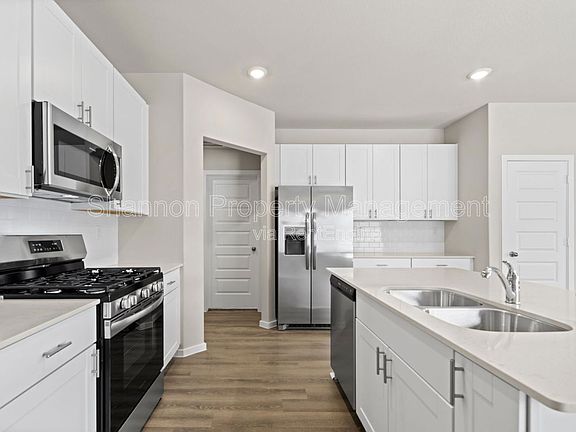 4th image of 166 Sterling River Ln