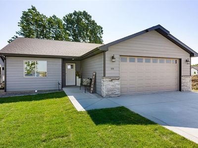 101 Twin Pines Ln, Billings, MT, 59106