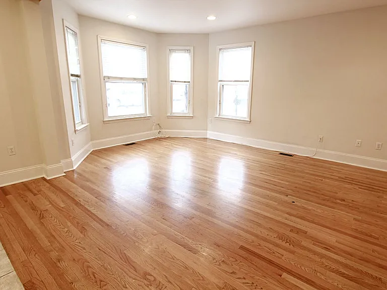 25 Aspinwall Ave #1C — Photo 19