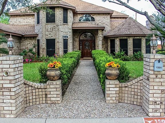 2nd image of 1504 W Texas Ave