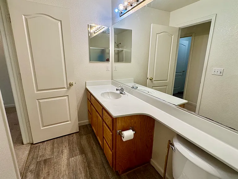 1398 Madelena Ln — Photo 25