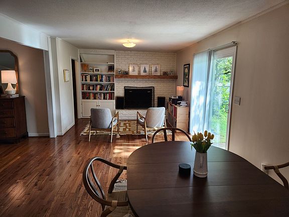 4th image of 1412 Bariwood Dr