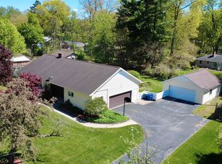3280 Dixie Ct, Saginaw, MI 48601