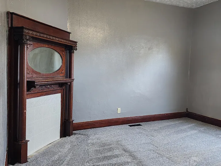 817 Catherine Pl — Photo 5