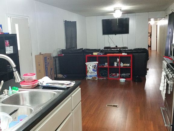 5th image of 810 Belle Aire St