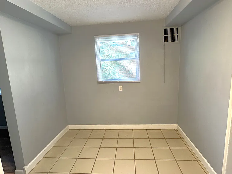 1251 E Colfax Ave — Photo 15