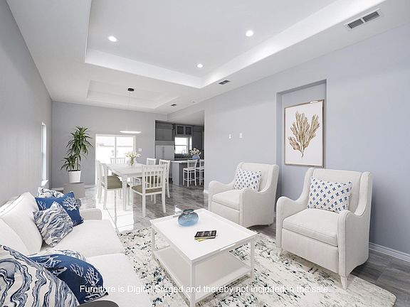 4th image of 6710 El Freno Ln