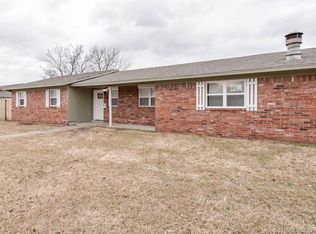 9017 E 48th Pl, Tulsa, OK 74145