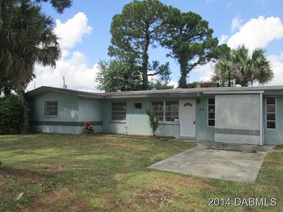 2nd image of 1810 Sabal Palm Dr