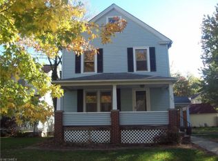 205 Hawthorne St, Elyria, OH 44035