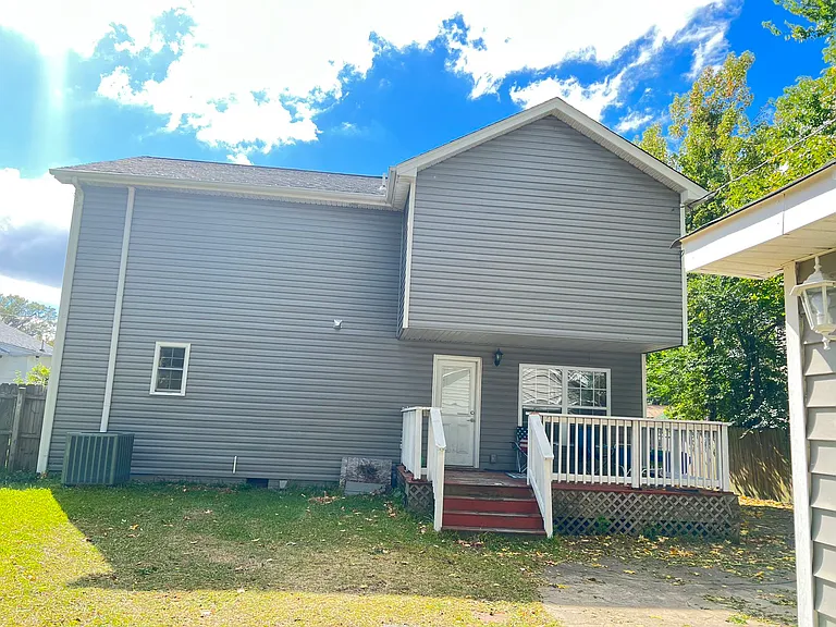 8202 Edwin Dr — Photo 31