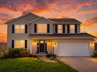 23 Holly Ann Dr, Wheeling, WV