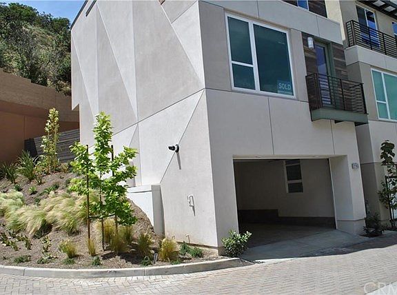 2nd image of 2763 Wright Ln
