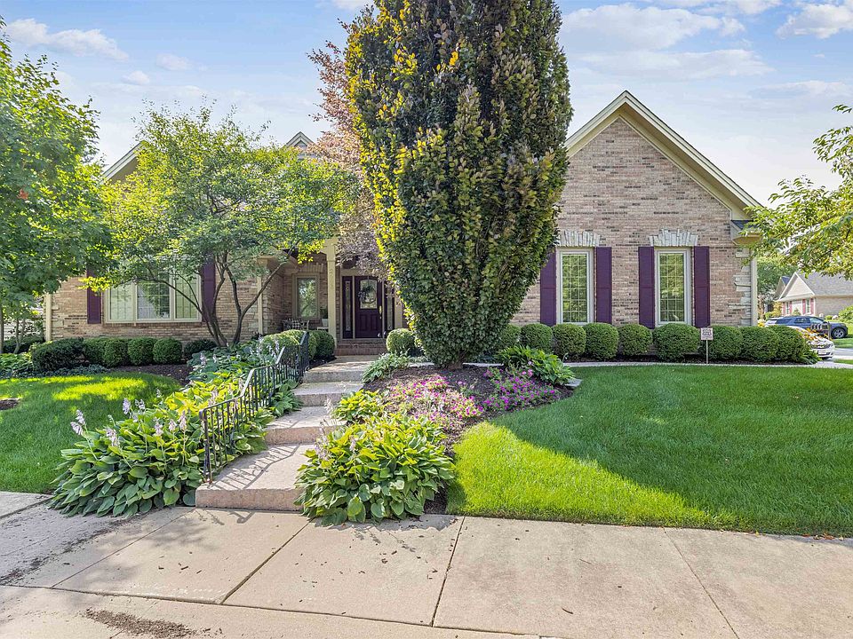 1st image of 2989 Cotswold Cir